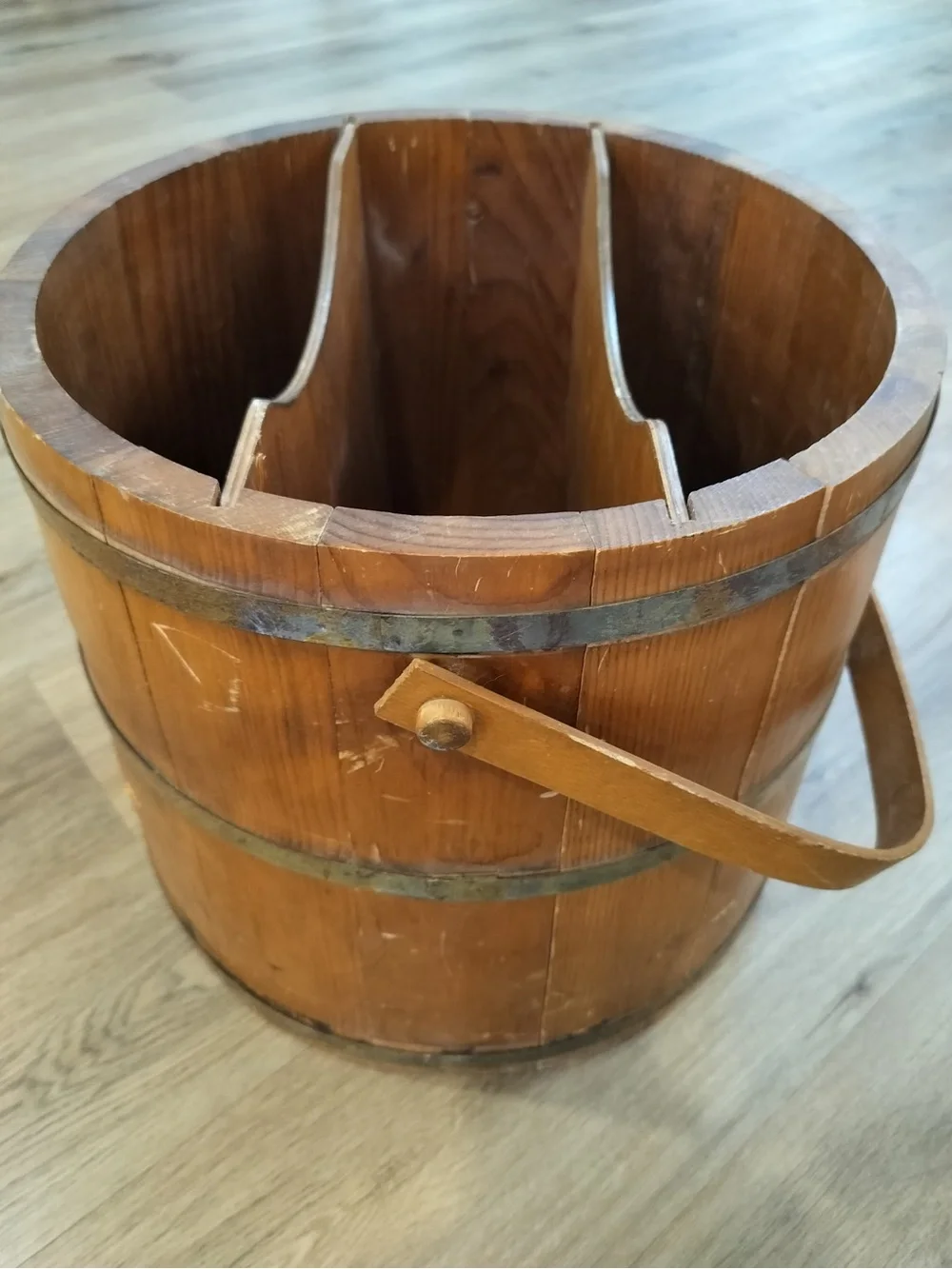 Vintage Basketville Putney VT Divided Wood Firkin Bucket Magazine Holder Shaker